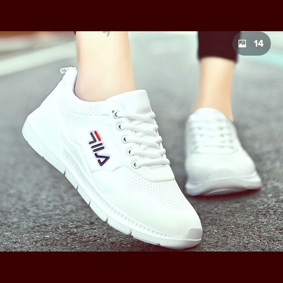 white fila runners